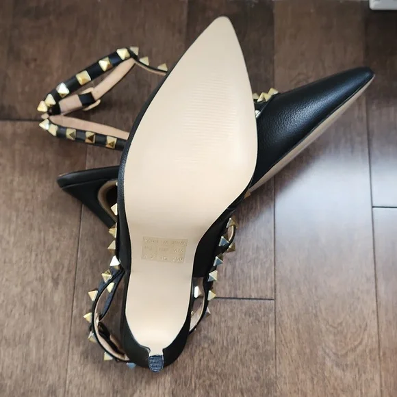 Sandals - Picture 5 of 5